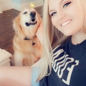 Meet your Posher, Holly